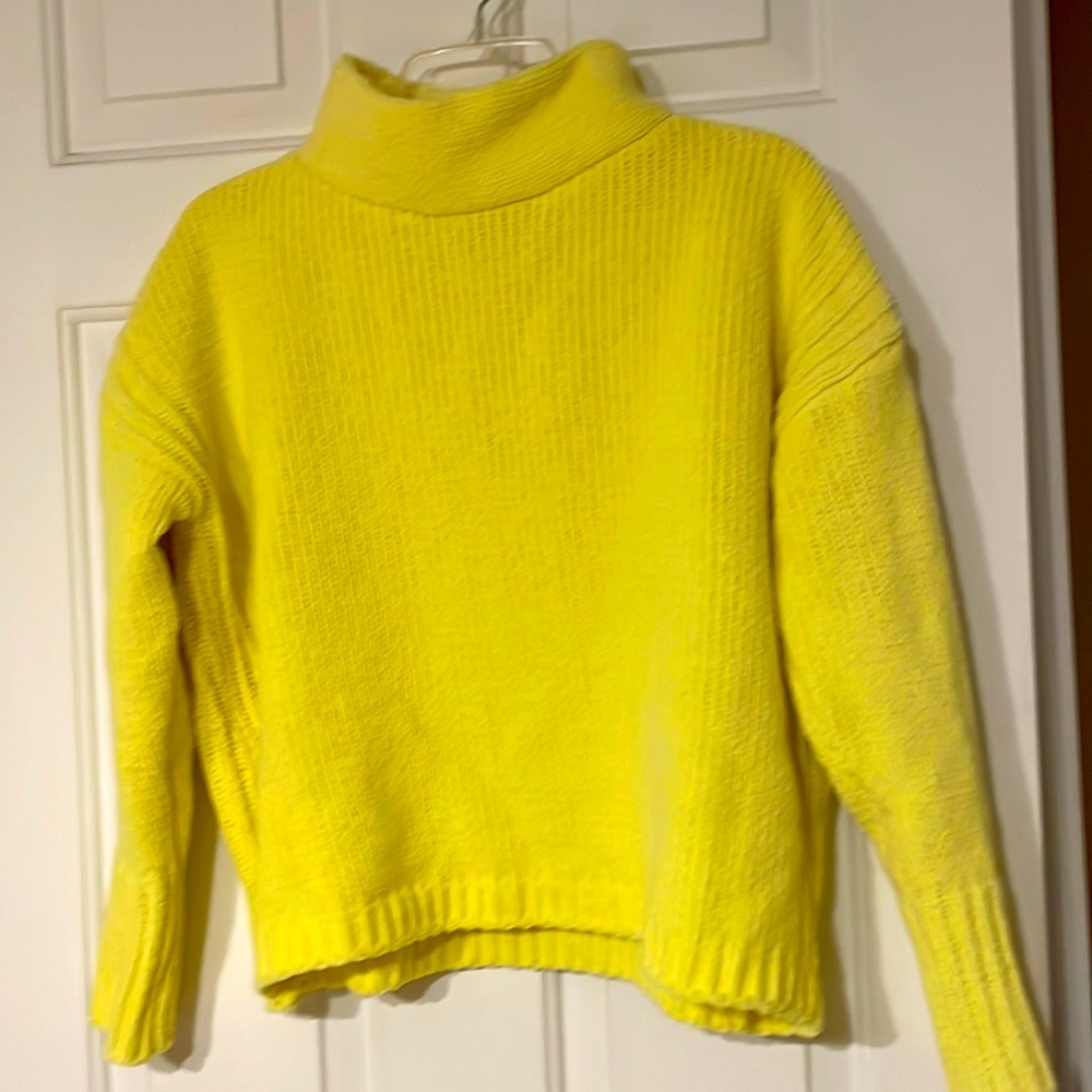 Philosophy bright yellow soft sweater 100% polyester. XS but fits like medium.